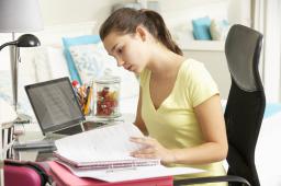 Eksperci radzą maturzystom - uczenie się do ostatniej chwili nie zawsze opłacalne