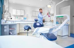 SN: Wadliwe wstawienie implantów bez kary