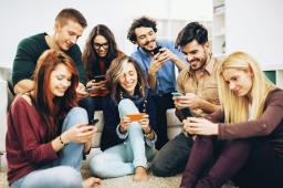 Praca bez poczucia sensu nie daje satysfakcji millenialsom i zetkom