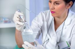 KE wszczęła procedurę w sprawie uznawania kwalifikacji pielęgniarek z Rumunii