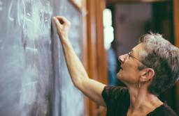 Fundacja chciała nowego liceum, ale Warszawa ma już dość klas