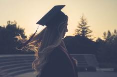 Sąd: Uczelnia zbyt pochopnie uznała rację autora oryginału