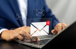 NSA: Mail z informacją o odejściu z pracy może naruszać RODO