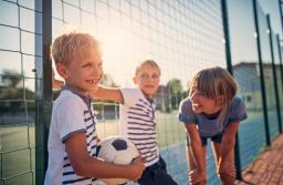 Prezydent podpisał nowelę legalizującą hałas z boisk