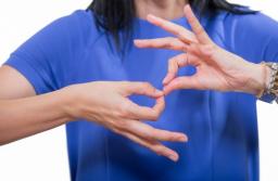 NFZ nie zapłaci za tłumacza języka migowego ani dostępność placówki