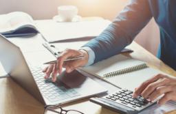 Mniej obowiązków i kar dla audytorów