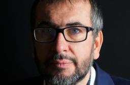 Czy ogół praw i obowiązków komandytariusza można przenieść na kilka osób