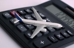 Zakaz dotowania połączeń lotniczych? Pomysł prezydenta nie jest taki prosty