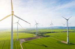 Rozporządzenie ma zwiększyć moc wiatraków. Tusk: Znaleźliśmy sposób