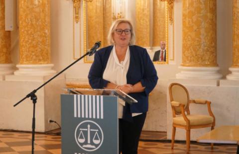 Sprawa uchylenia immunitetu prof. Manowskiej umorzona