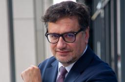 Prezes UODO: Ofiarom deepfake’ów należy się lepsza ochrona