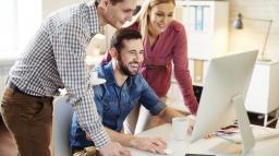 Trud awansu, czyli wyzwania młodych menedżerów. Badanie EY