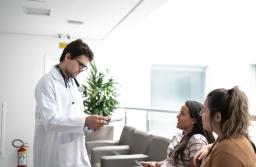 O przymusowym leczeniu psychiatrycznym pomoże zdecydować dermatolog