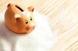 MF nie rezygnuje z zamiaru podwyżki opłaty cukrowej