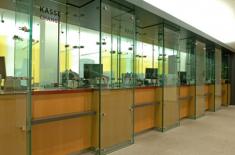 Rząd naprawia błędy i ratuje funkcjonariuszy służb celno-skarbowych