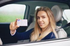 Kask dla młodego rowerzysty, prawo jazdy dla 17-latka, łatwiej stracić prawo jazdy