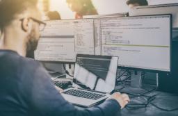 300 milionów na ofensywę w cyberbezpieczeństwie