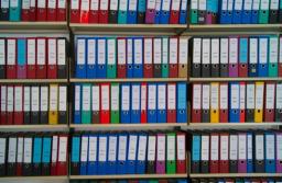 Deregulacja jest dla sądów. Dla firm - obowiązki i ryzyko