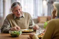 Za pobyt w domu pomocy społecznej gminy płacą i płaczą