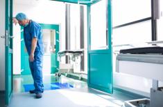 RPO: Lekarze powinni zawiadamiać o gwałtach