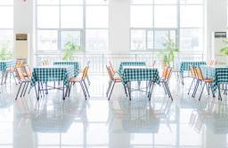 Kto zapłaci za darmowe obiady w każdej szkole